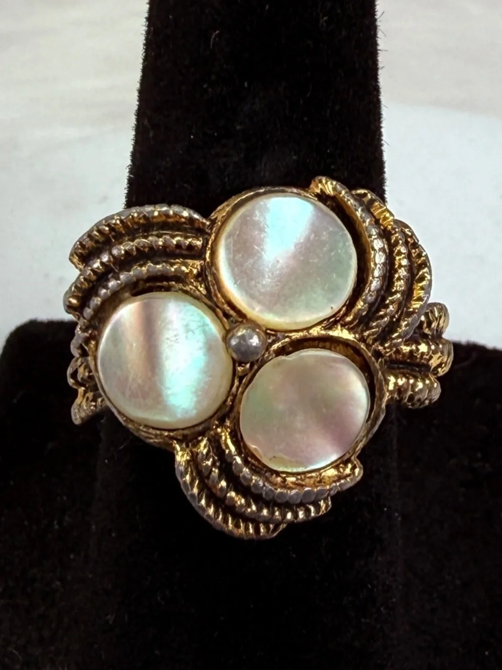 Vintage Aged Goldtone Mother of Pearl Triple Disk Statement Ring sz 4 3/4